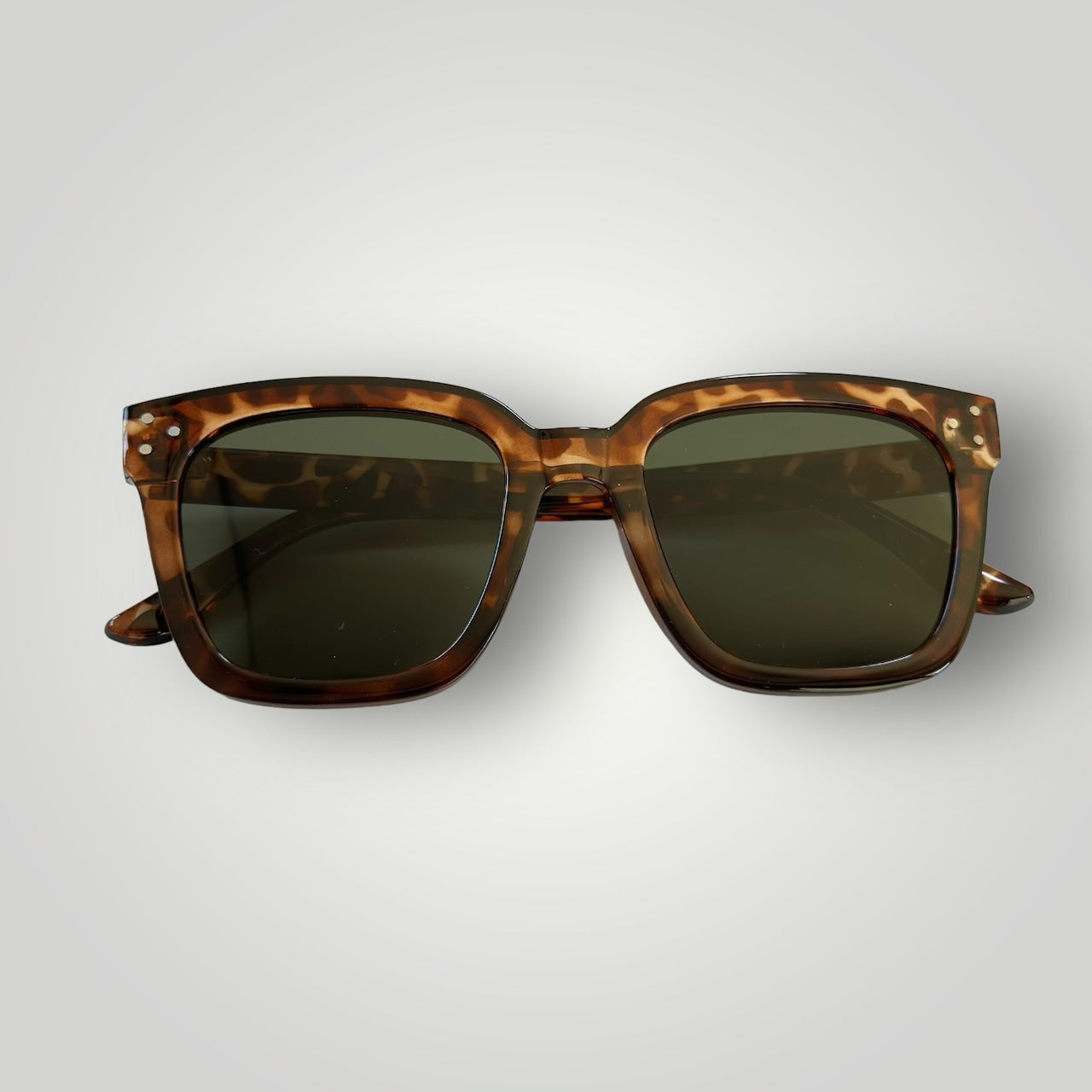 [Photochromic Lens] Wide Square Sunglasses