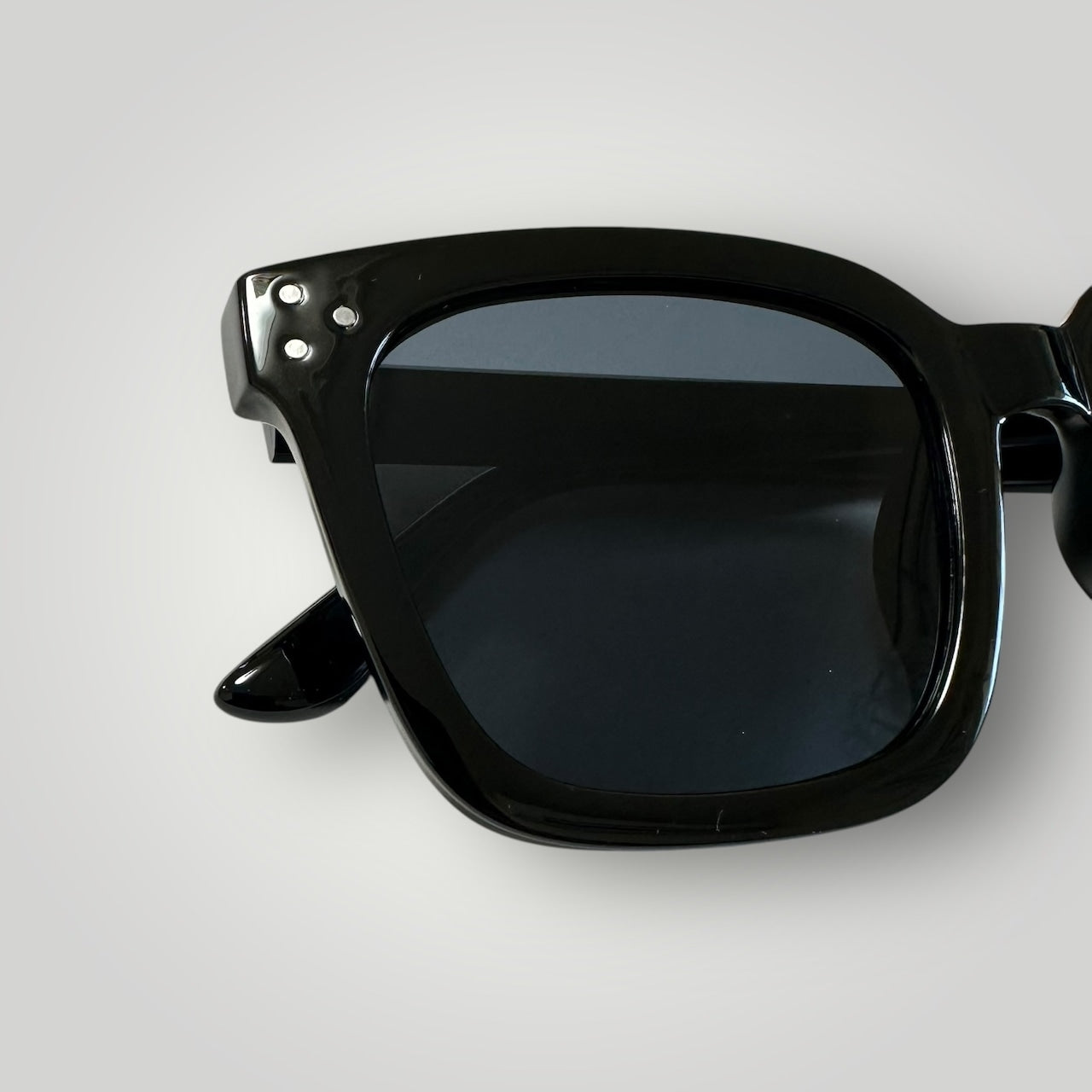 [Photochromic Lens] Wide Square Sunglasses